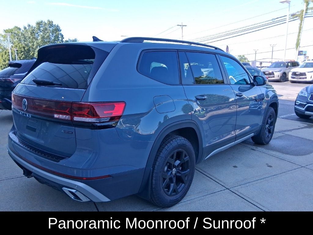 2025 Volkswagen Atlas 2.0T Peak Edition