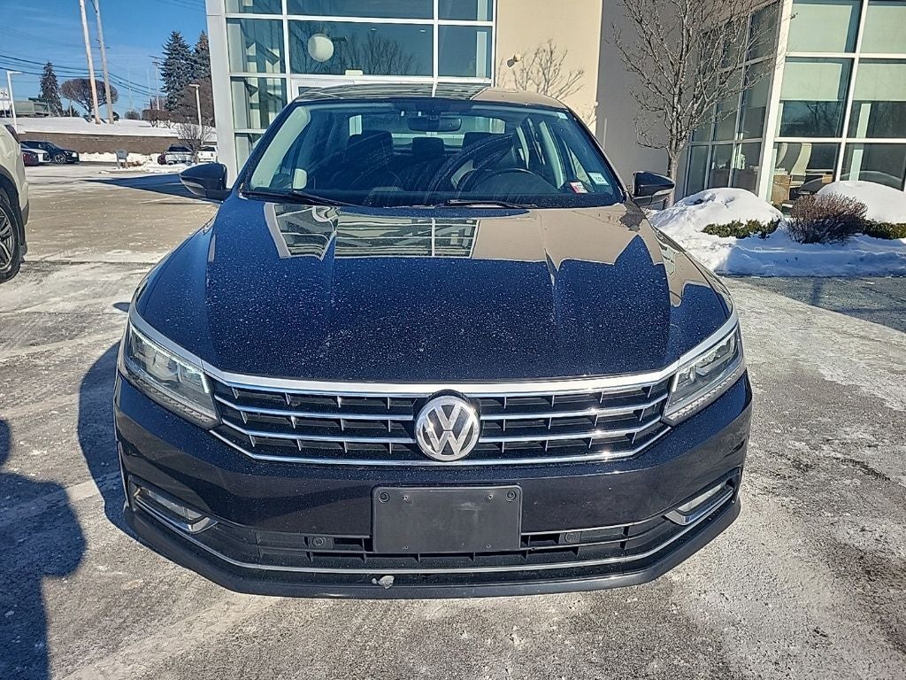 2017 Volkswagen Passat 1.8T SE w/Technology