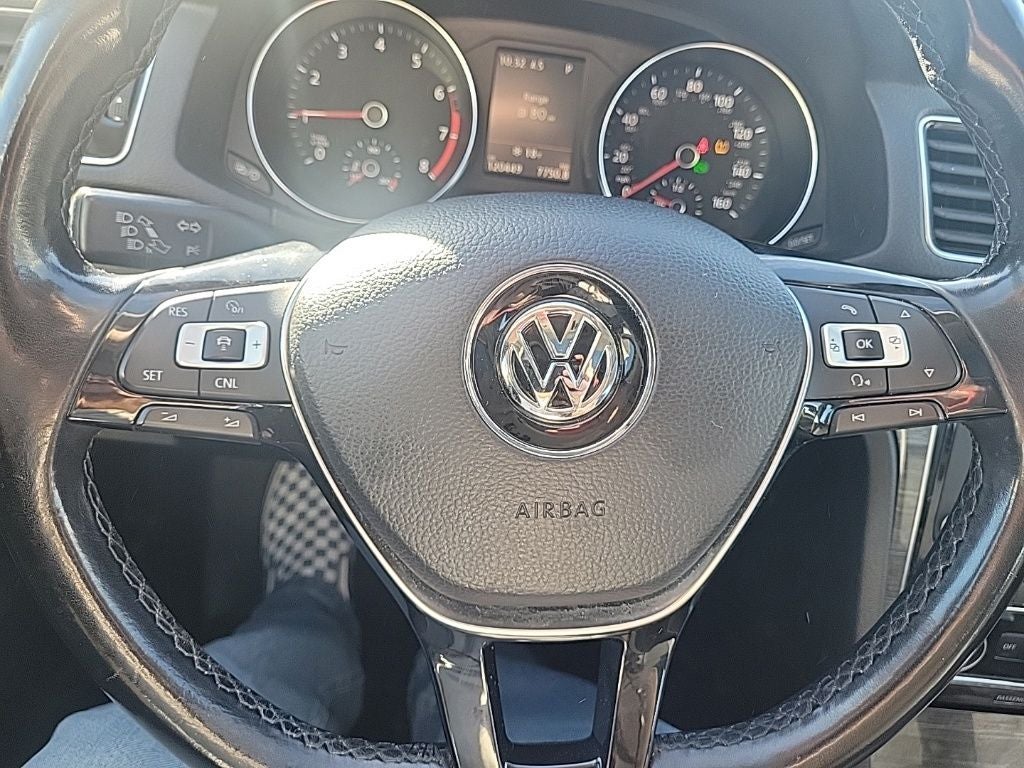 2017 Volkswagen Passat 1.8T SE w/Technology