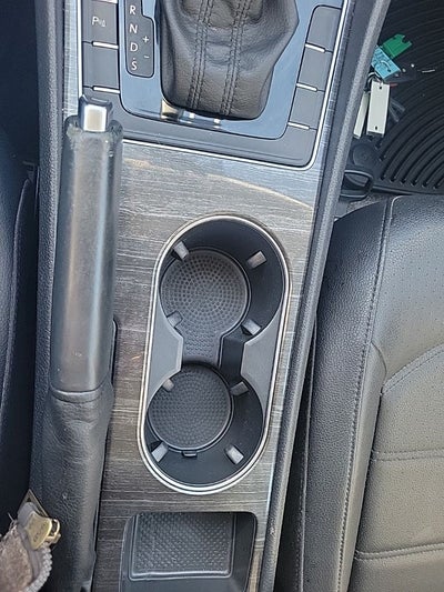 2017 Volkswagen Passat 1.8T SE w/Technology