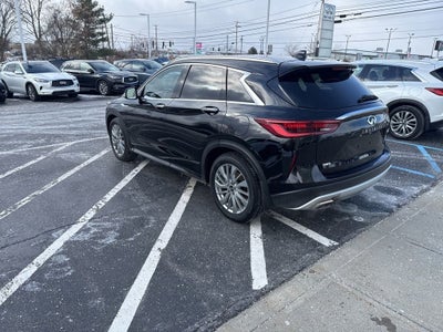 2023 INFINITI QX50 LUXE