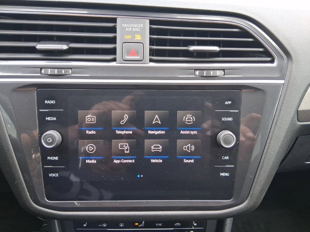 2023 Volkswagen Tiguan 2.0T SE