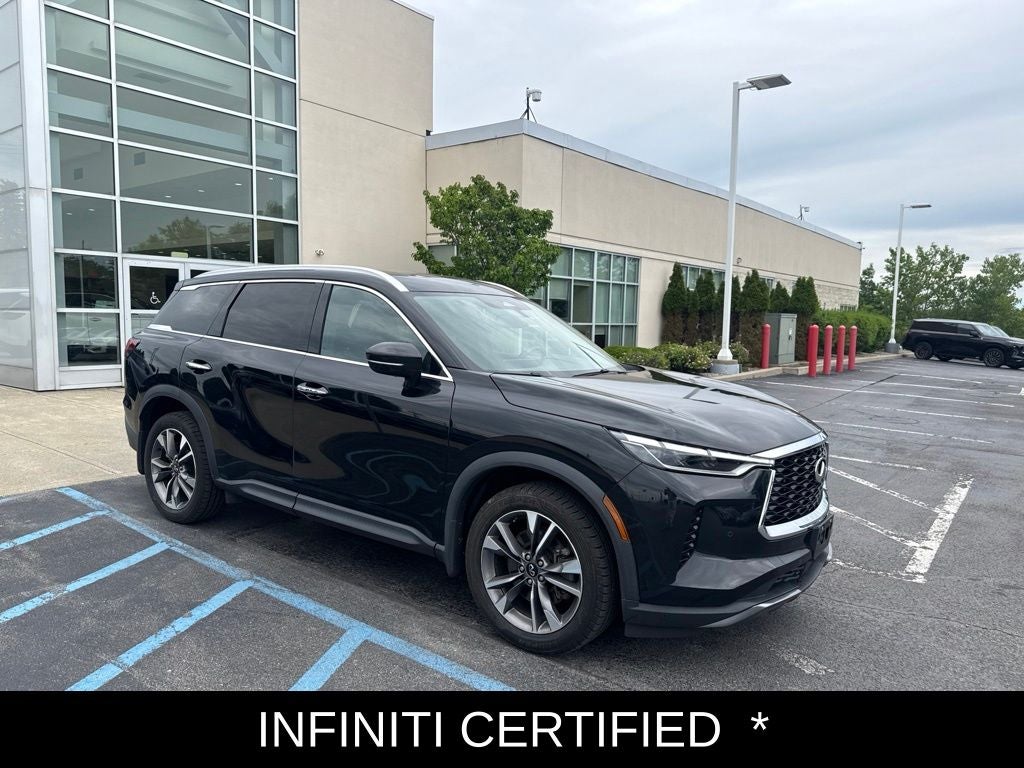 2022 INFINITI QX60 LUXE