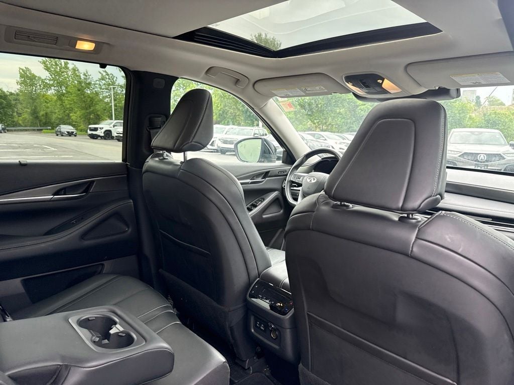 2022 INFINITI QX60 LUXE