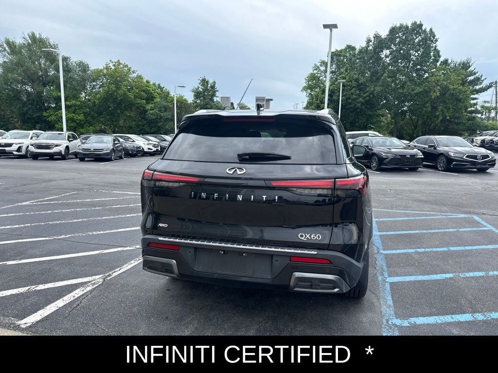2022 INFINITI QX60 LUXE