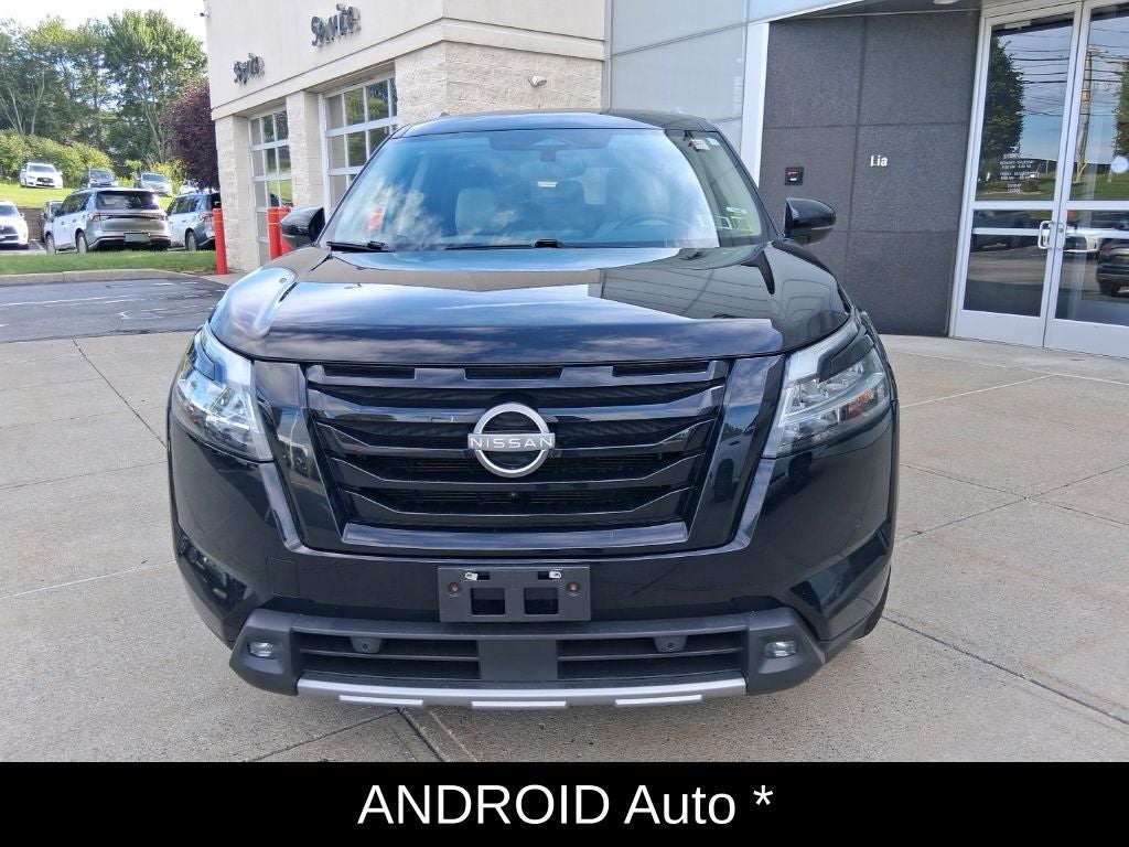 2022 Nissan Pathfinder SL