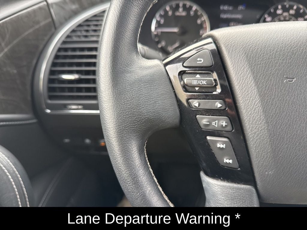 2023 INFINITI QX80 LUXE