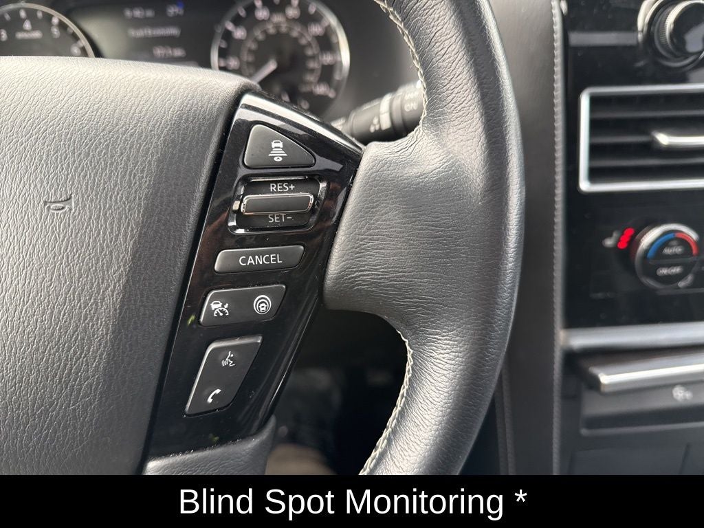 2023 INFINITI QX80 LUXE