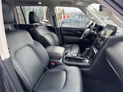 2023 INFINITI QX80 LUXE