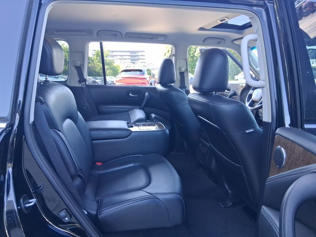 2017 INFINITI QX80 Base