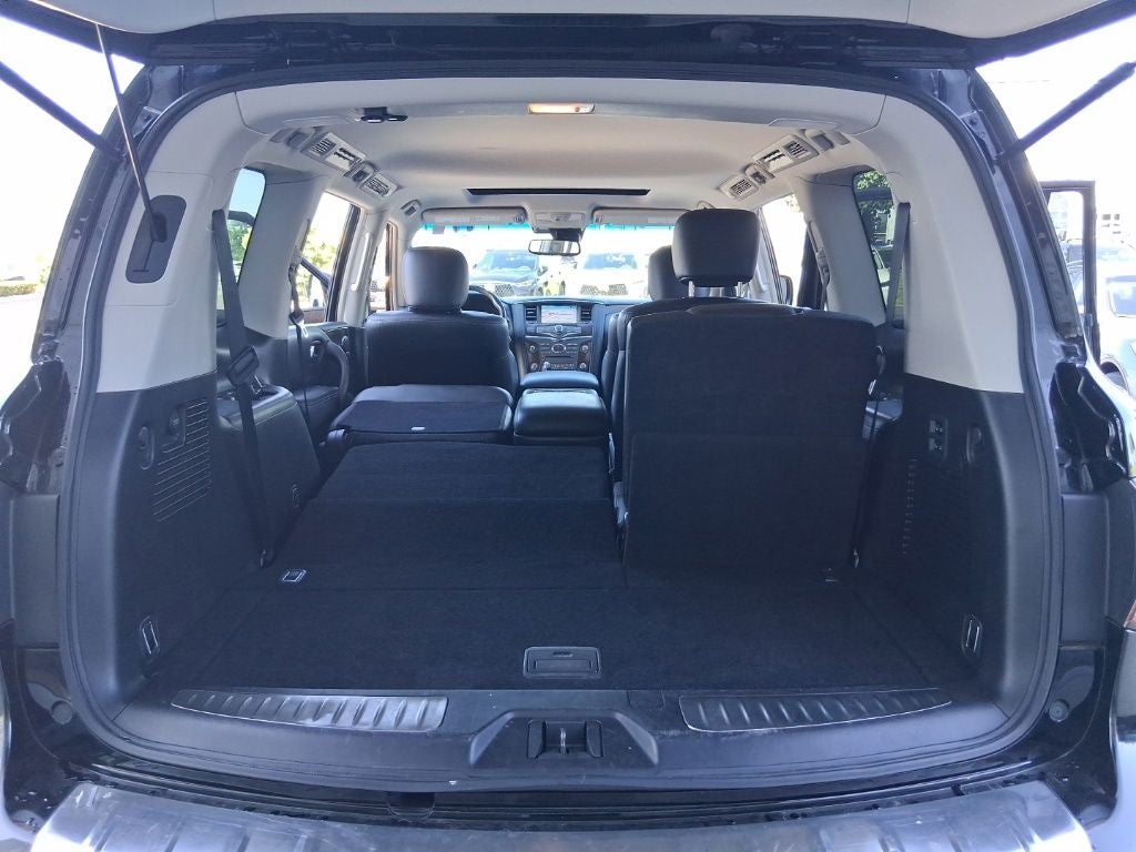 2017 INFINITI QX80 Base