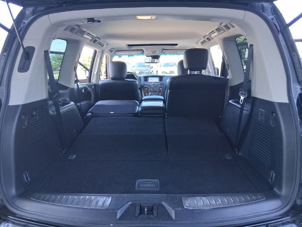 2017 INFINITI QX80 Base