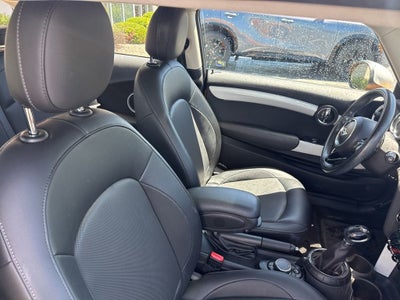 2016 MINI Cooper Base