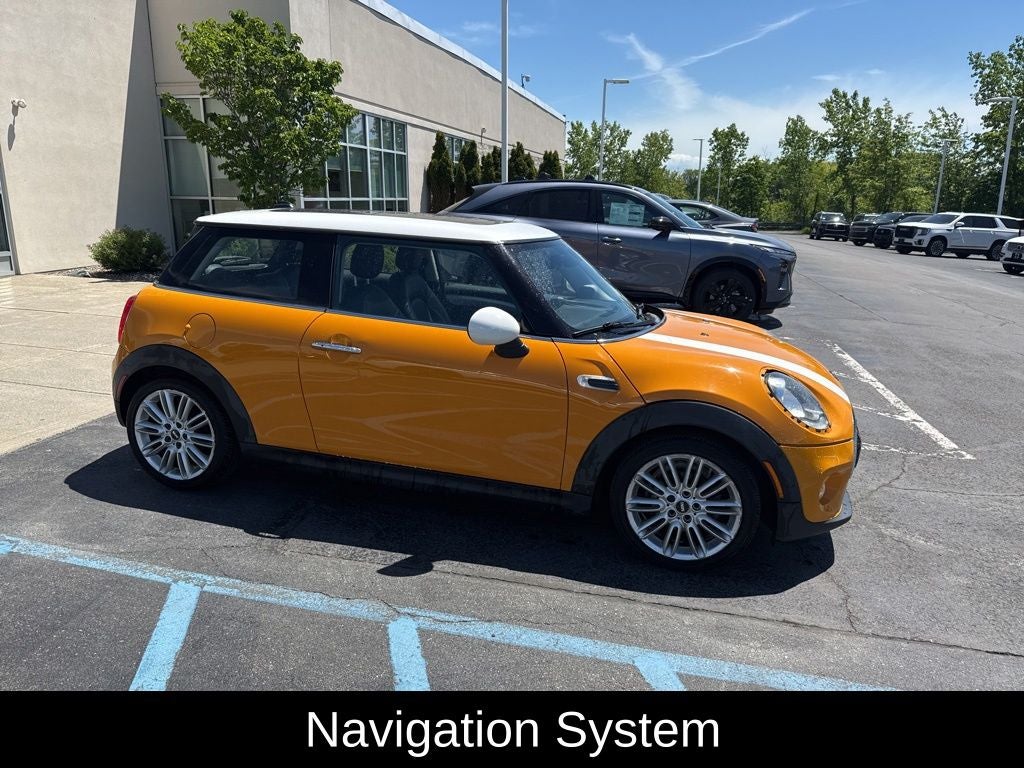 2016 MINI Cooper Base