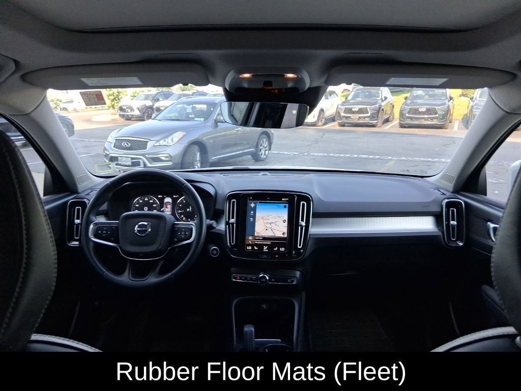 2021 Volvo XC40 Momentum
