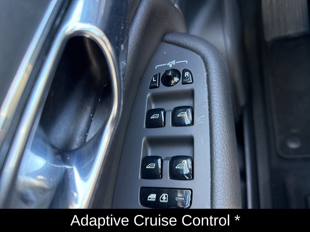 2020 Volvo XC90 T6 Momentum