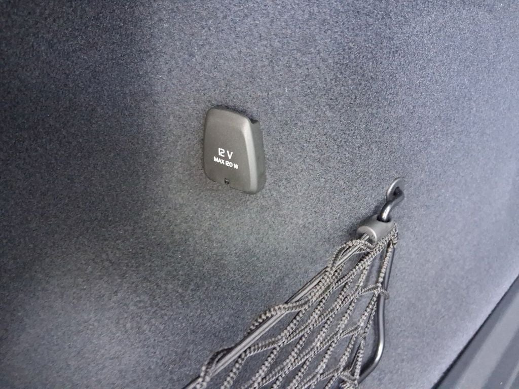 2025 Volvo XC60 Plug-In Hybrid T8 Plus