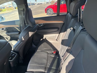 2025 Volvo XC90 B5 Plus