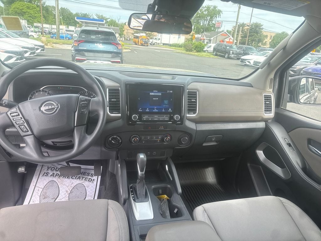 2022 Nissan Frontier SV