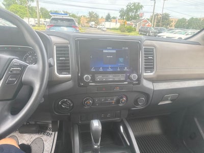 2022 Nissan Frontier SV