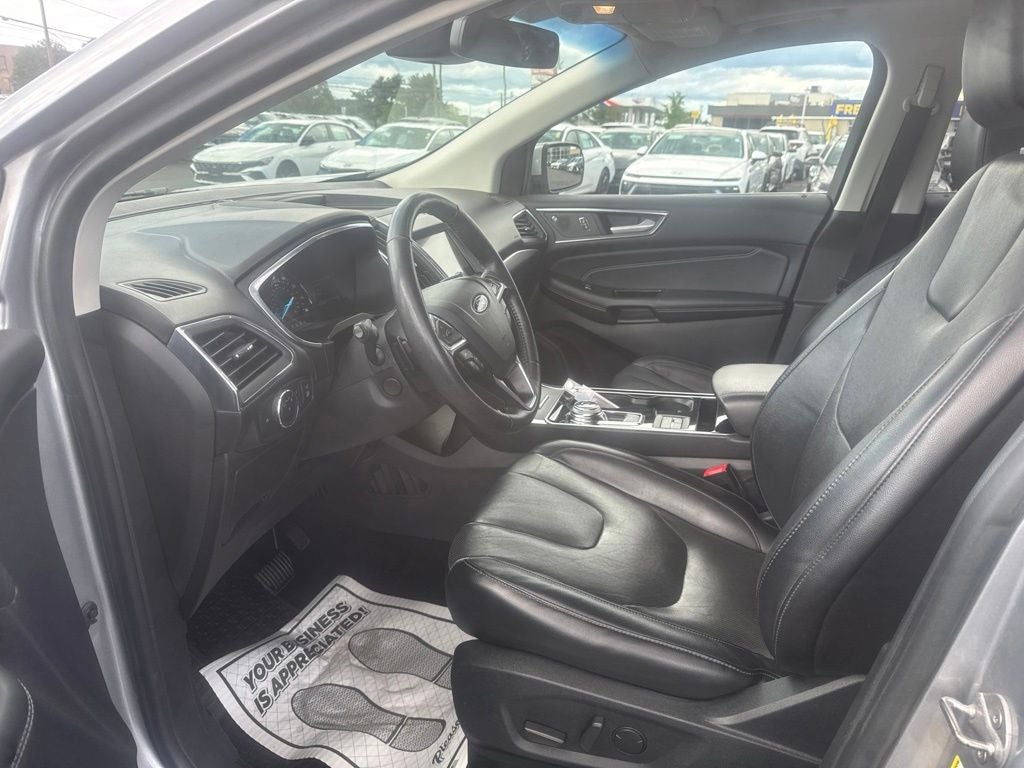 2020 Ford Edge Titanium