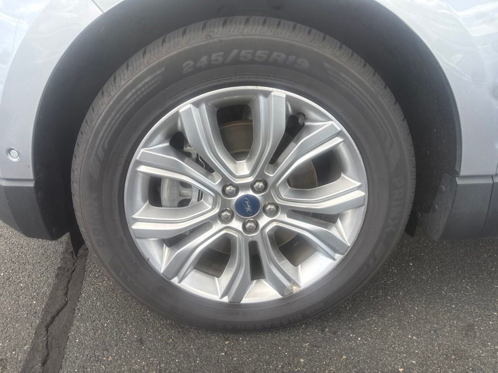 2020 Ford Edge Titanium