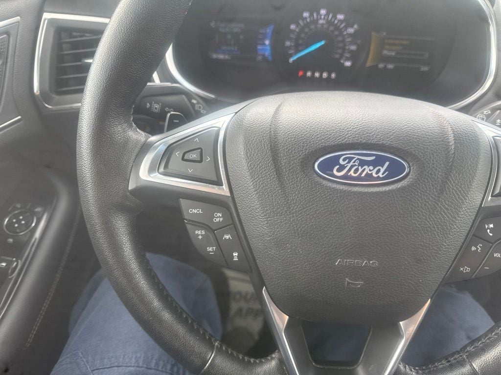 2020 Ford Edge Titanium