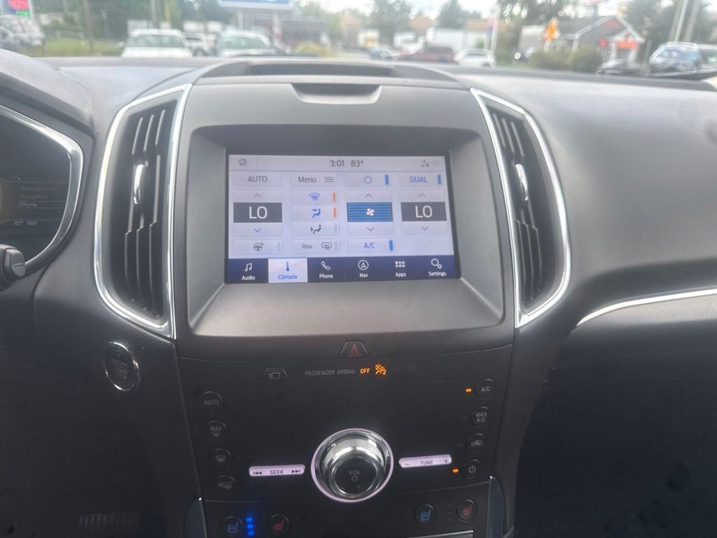 2020 Ford Edge Titanium