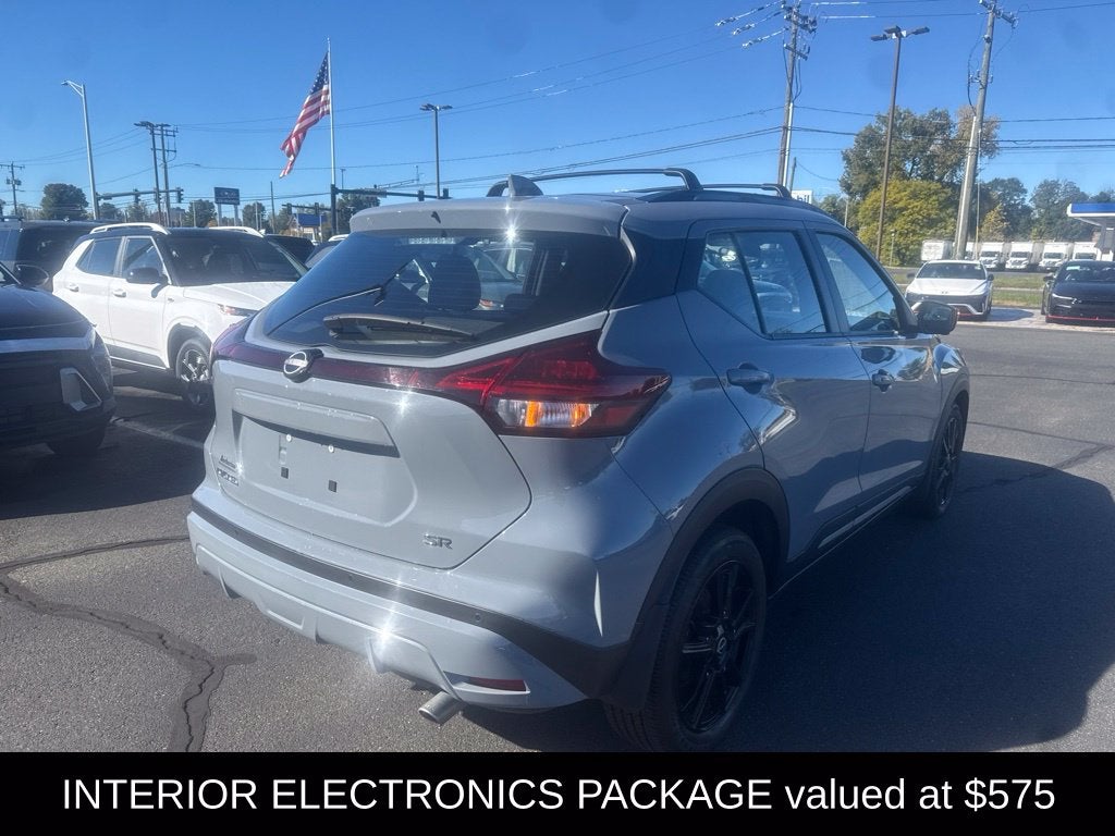 2024 Nissan Kicks SR