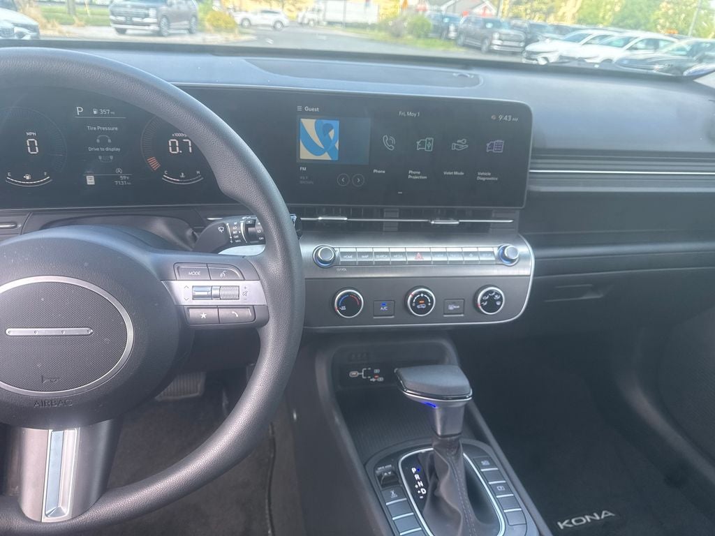 2025 Hyundai Kona SE