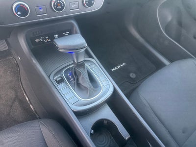 2025 Hyundai Kona SE