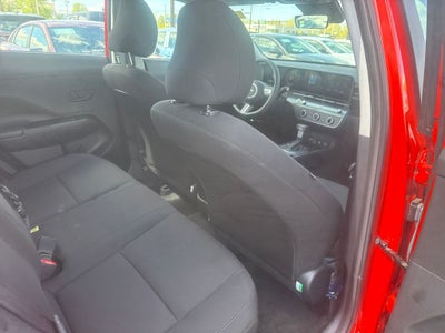 2025 Hyundai Kona SE