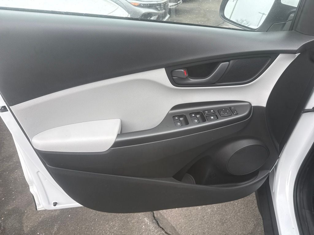 2023 Hyundai Kona SE