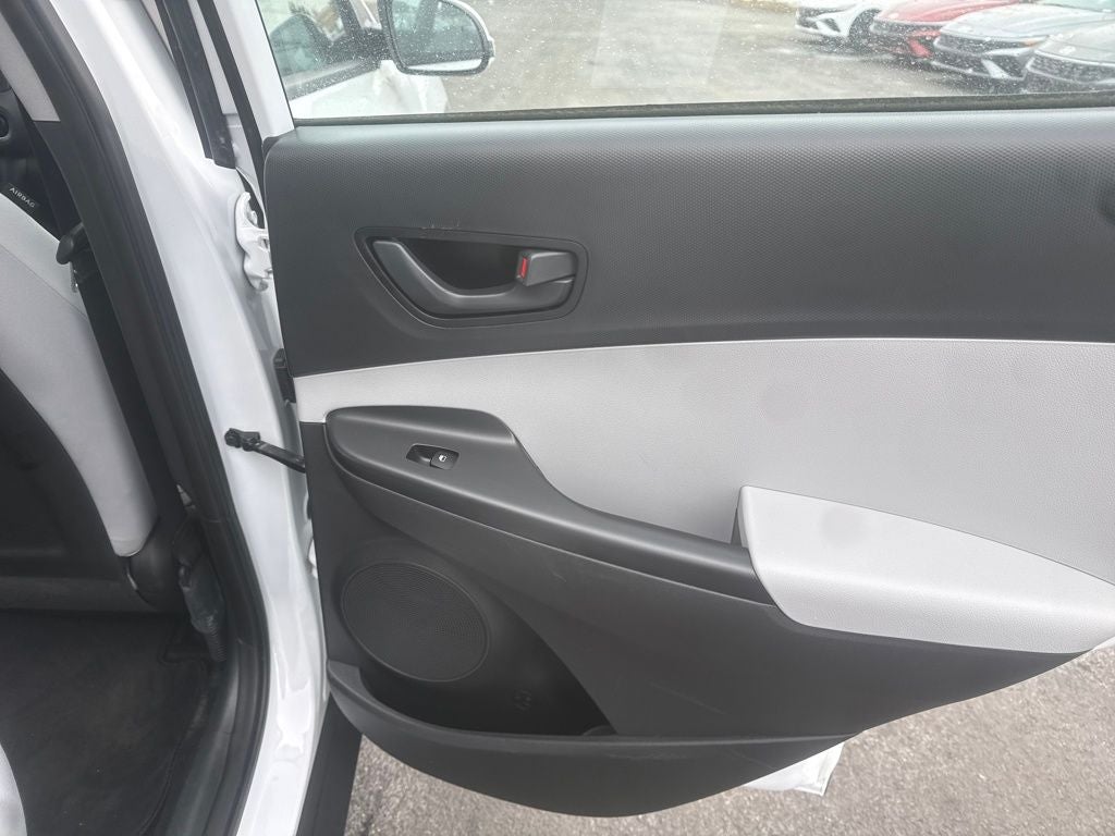 2023 Hyundai Kona SE