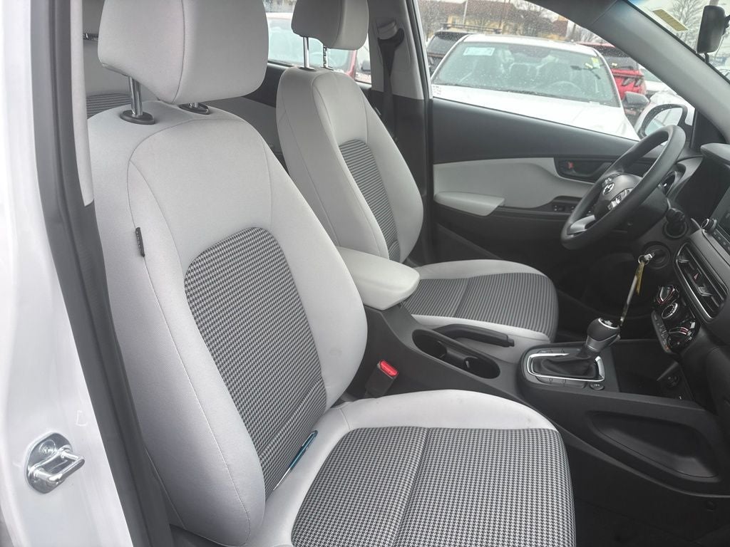 2023 Hyundai Kona SE