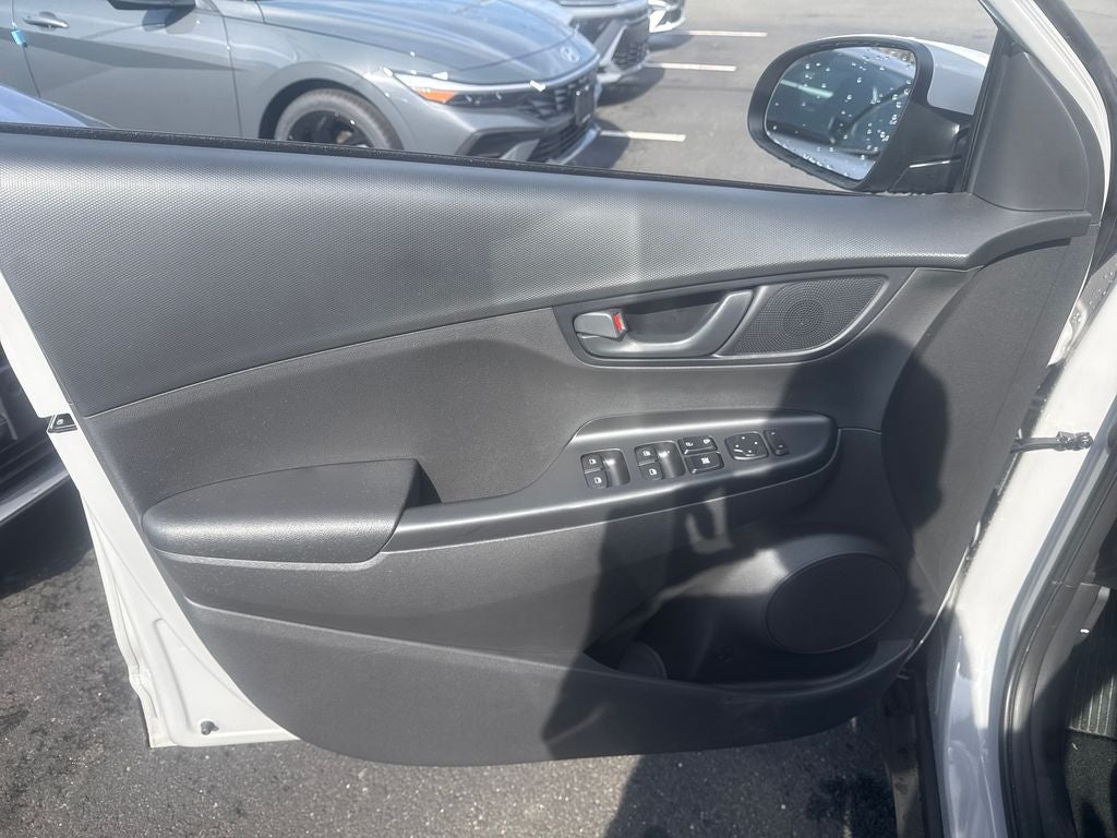 2023 Hyundai Kona SE