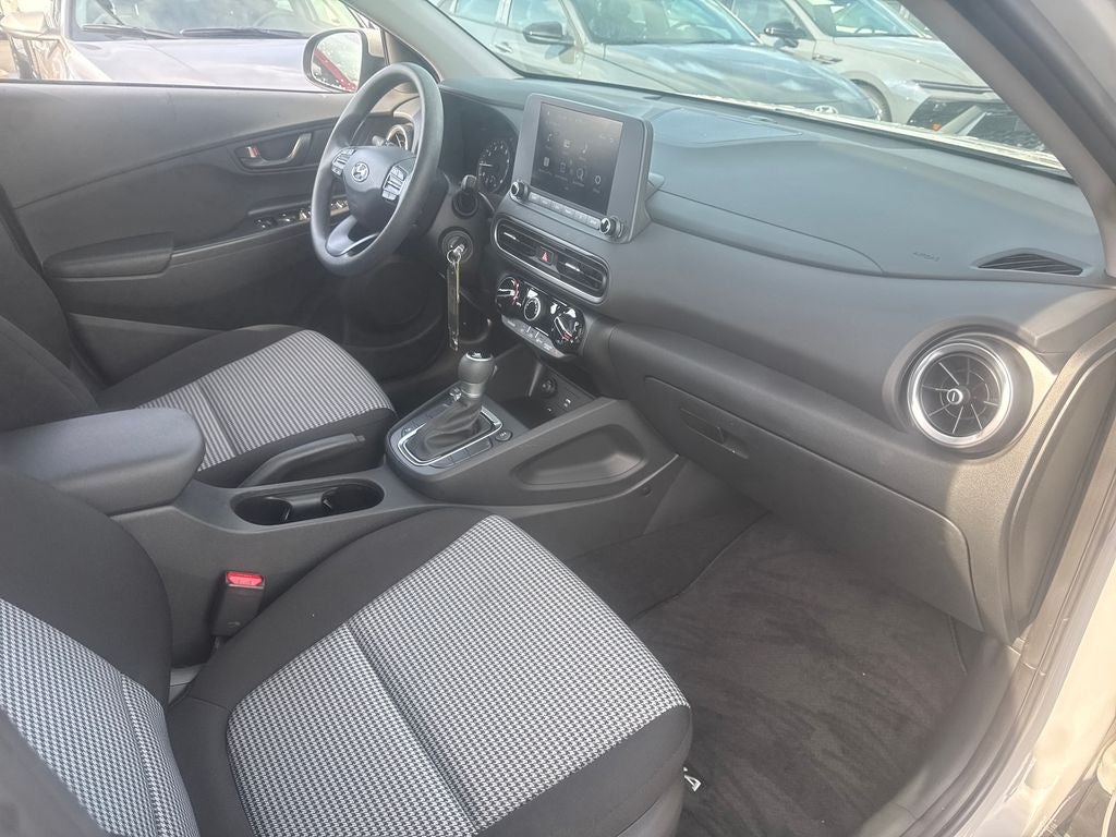2023 Hyundai Kona SE