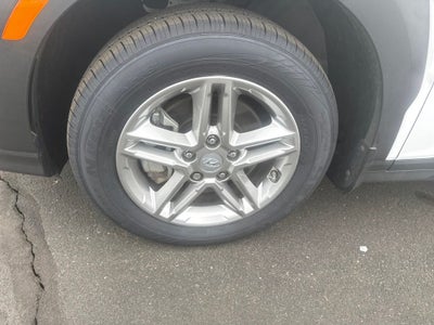 2023 Hyundai Kona SE