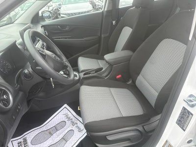 2023 Hyundai Kona SE