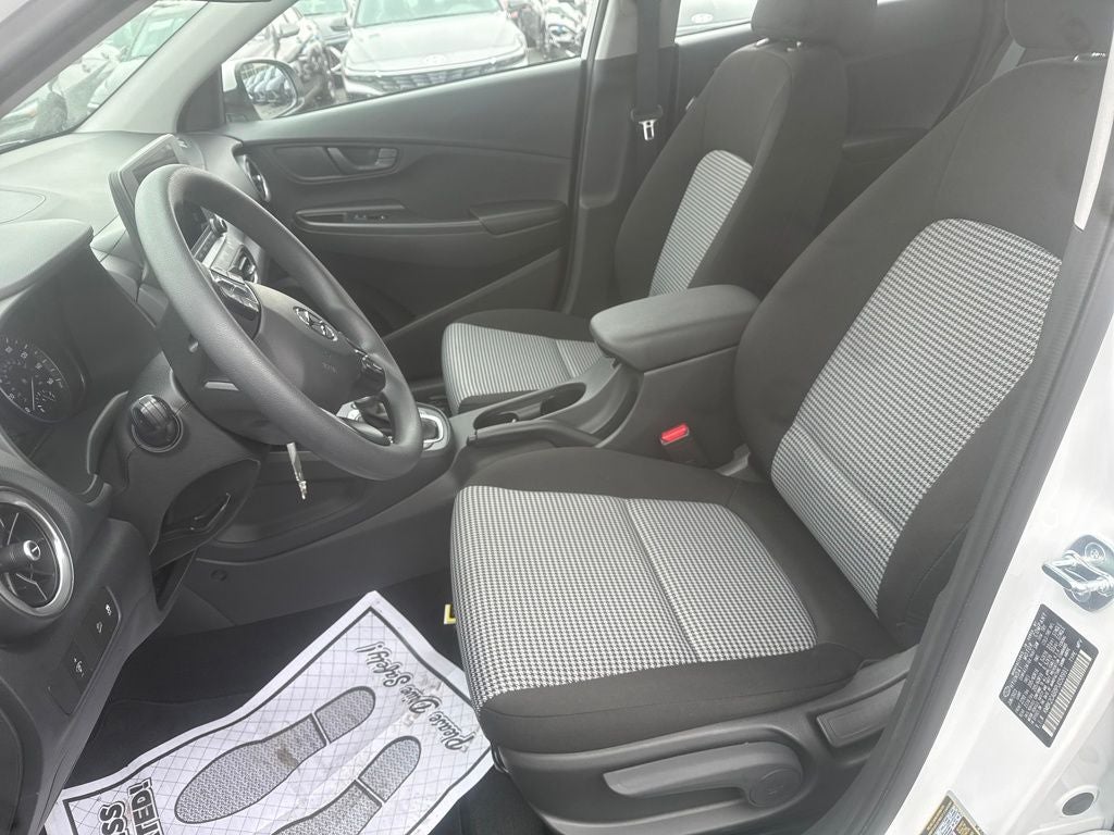 2023 Hyundai Kona SE