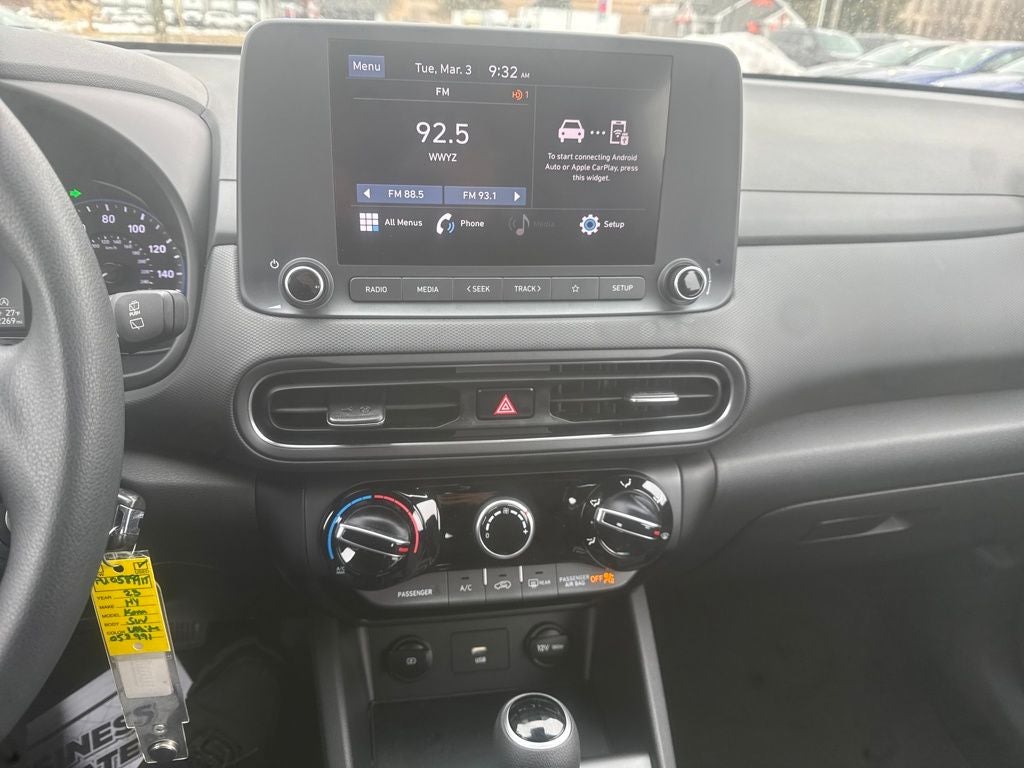 2023 Hyundai Kona SE