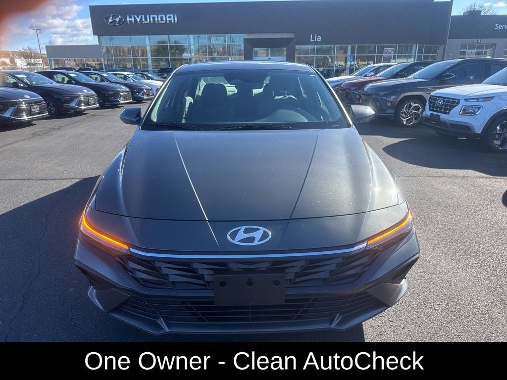 2024 Hyundai Elantra SE