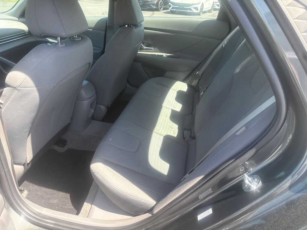 2024 Hyundai Elantra SE