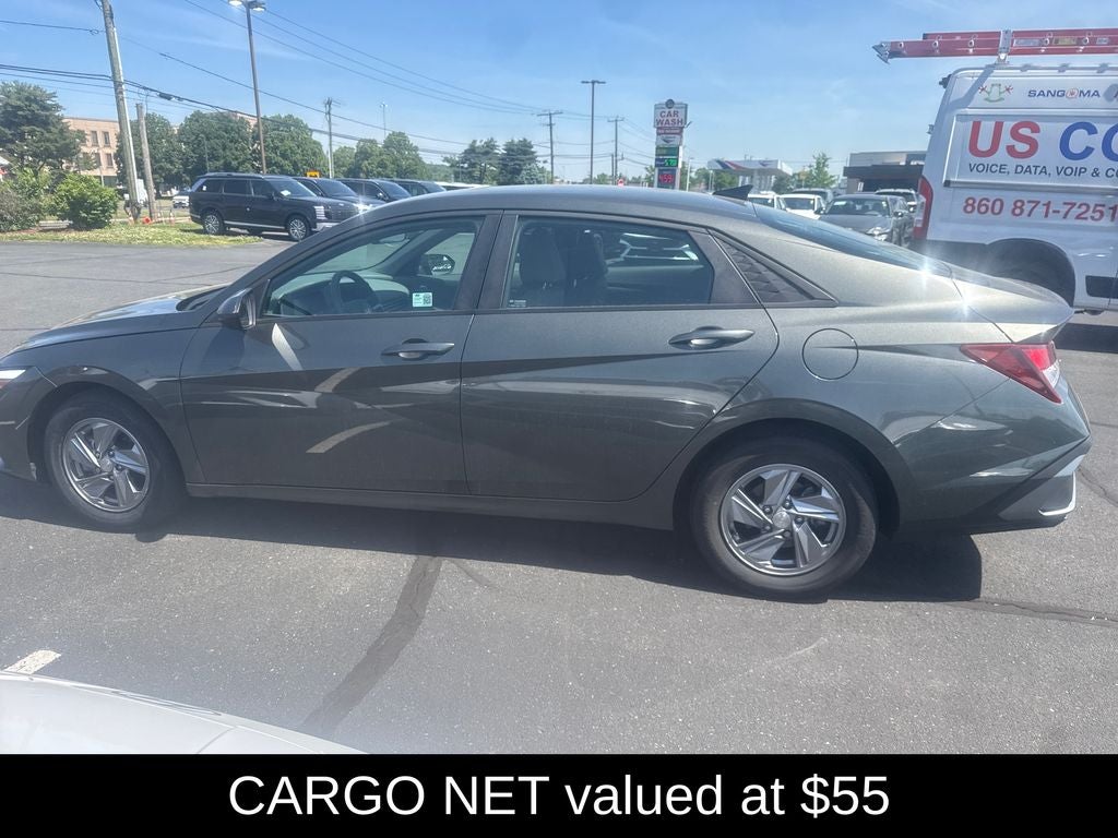 2024 Hyundai Elantra SE