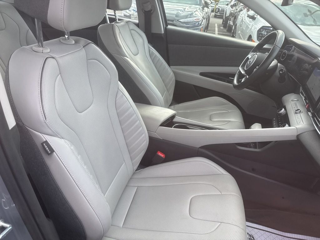 2022 Hyundai Elantra Hybrid Limited