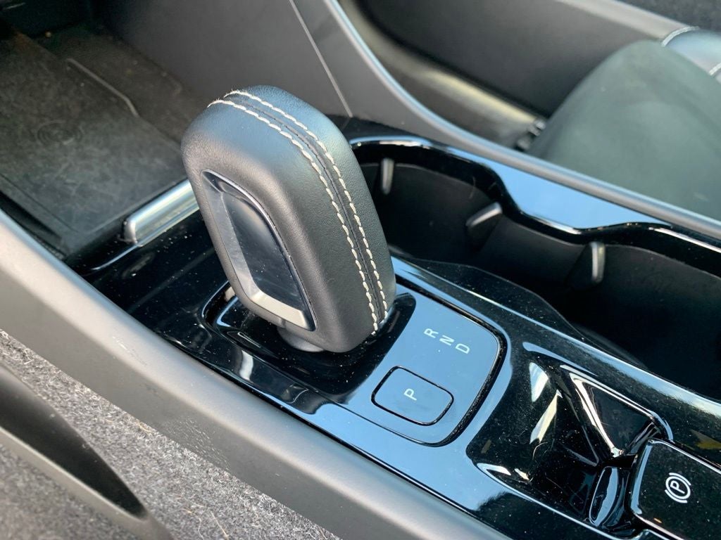 2020 Volvo XC40 R-Design
