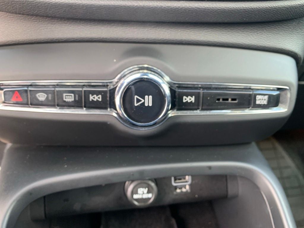 2020 Volvo XC40 R-Design