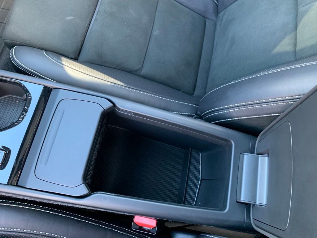 2020 Volvo XC40 R-Design