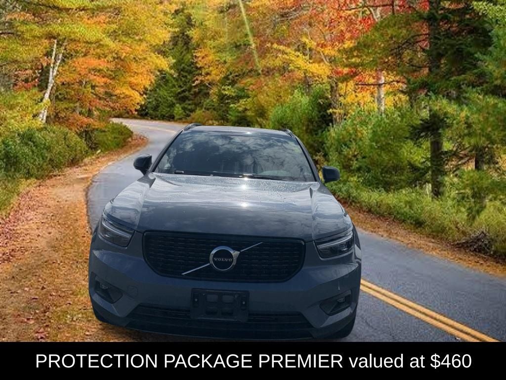 2020 Volvo XC40 R-Design