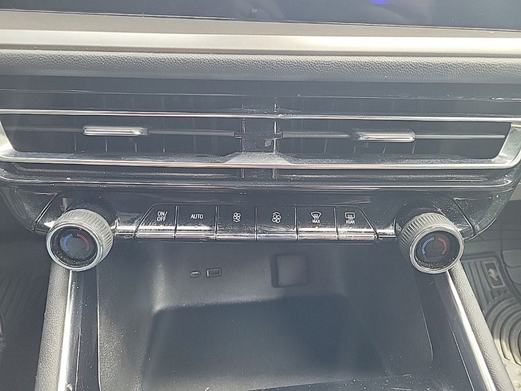 2024 Chevrolet Traverse LS